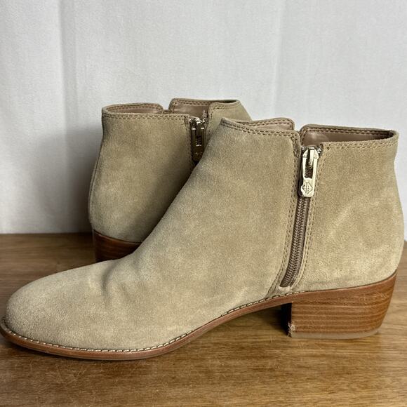 Antonio Melani Light Tan Suede Ankle Boots Size 10 Ash Cream Color Western Shoe - Picture 7 of 11